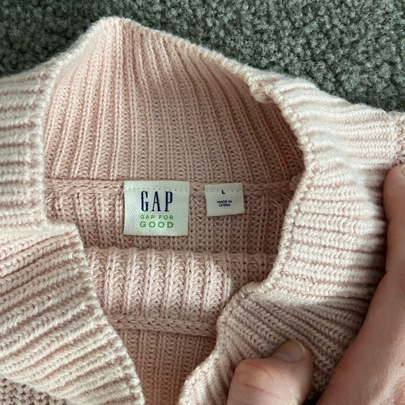 Gap Knit Sweater - Picture 3 of 3